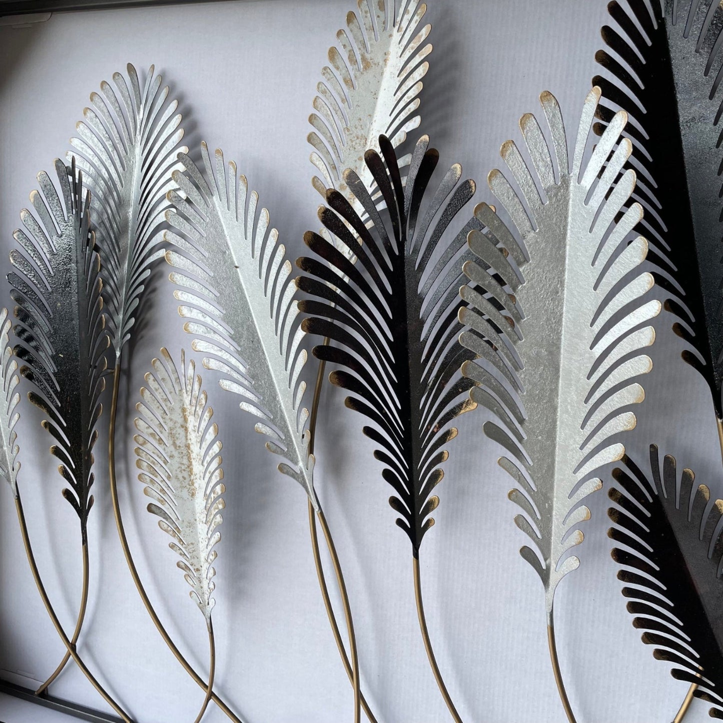 s243 ellegant leaf