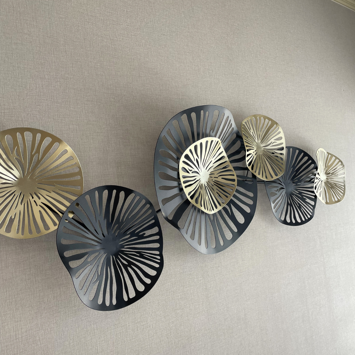 S019P｜プレミアムシリーズ｜壁に美しく映える和モダンアイアン〖SAKURADA〗