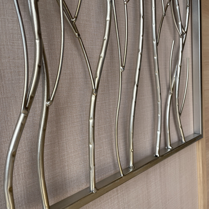 S021P｜シルバーが映えるモダン壁飾り｜洗練された空間を演出するアイアンウォールアート〖SAKURADA〗
