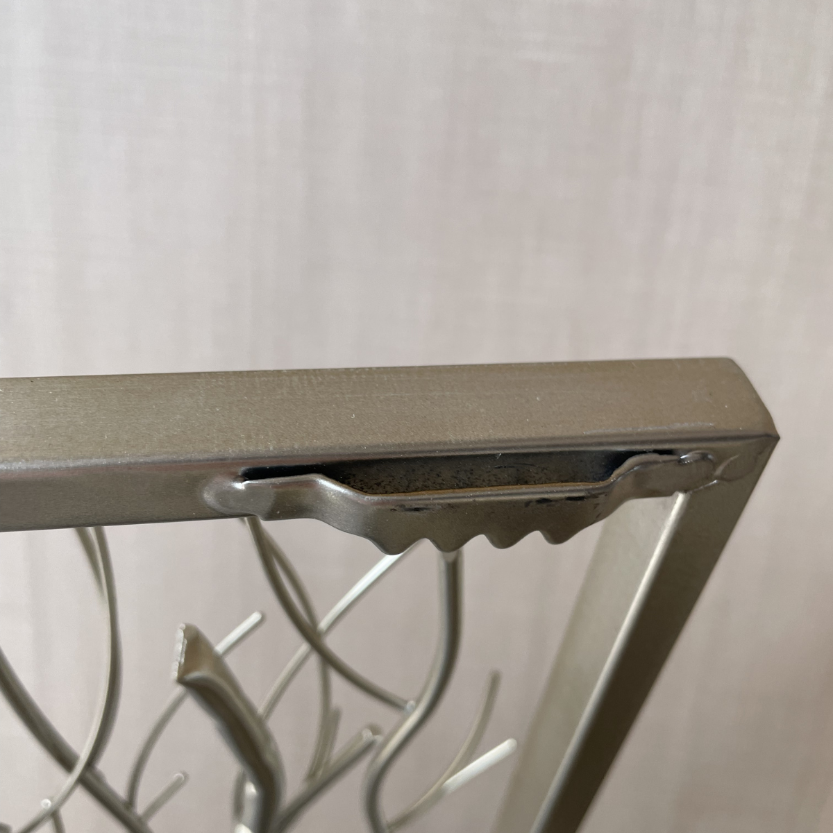 S021P｜シルバーが映えるモダン壁飾り｜洗練された空間を演出するアイアンウォールアート〖SAKURADA〗