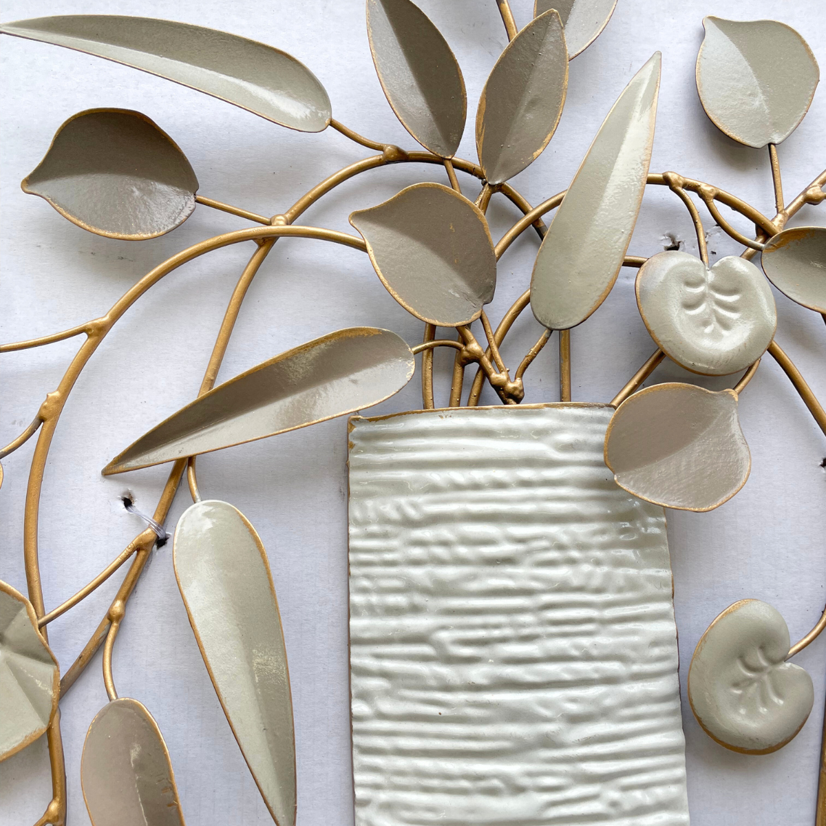 S171｜アイアン壁飾り・洗練グレーのモダンアイテム【SAKURADA】