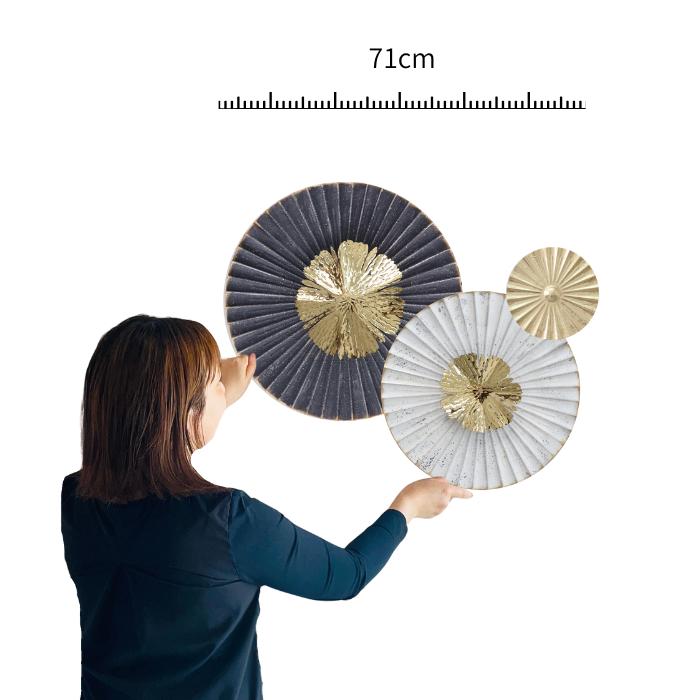 S261 ホワイトとダークグレーにゴールドが映える上品ウォールデコ