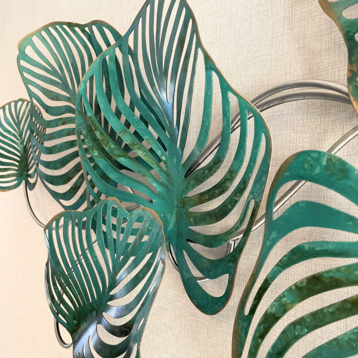 S263｜アイアン壁飾り・グリーングラデーションが映えるモンステラリーフ【SAKURADA】