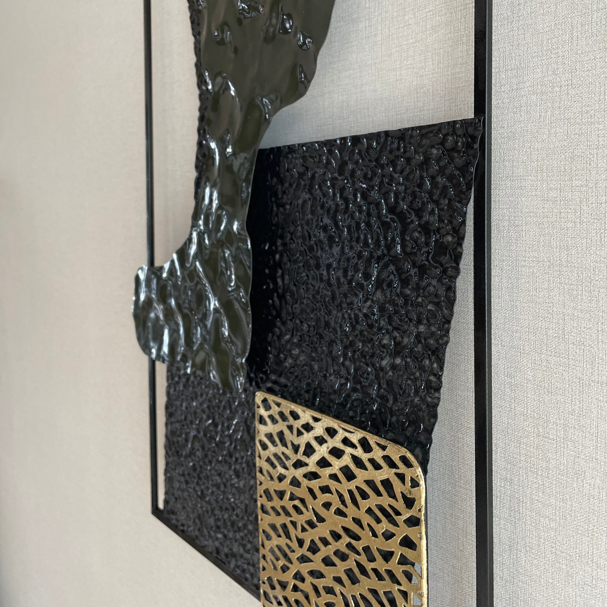 S271｜アイアン壁飾り・深緑×黒×金が映える超個性派モダンアート【SAKURADA】