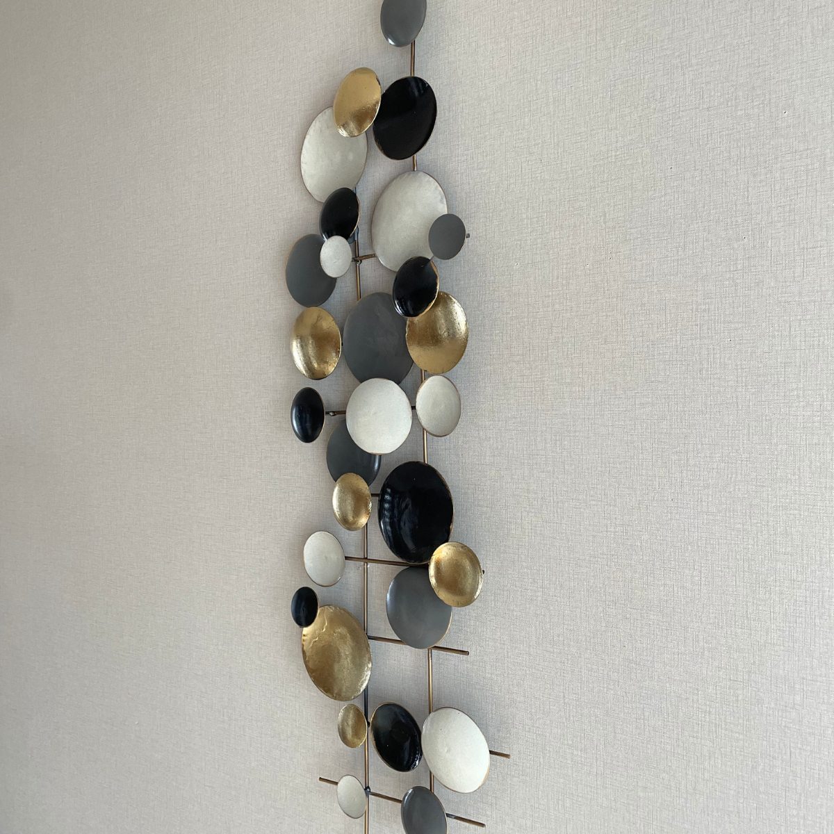 S272｜アイアン壁飾り・ブラック×ゴールド×グレーが映えるホテルライクモダンアート【SAKURADA】